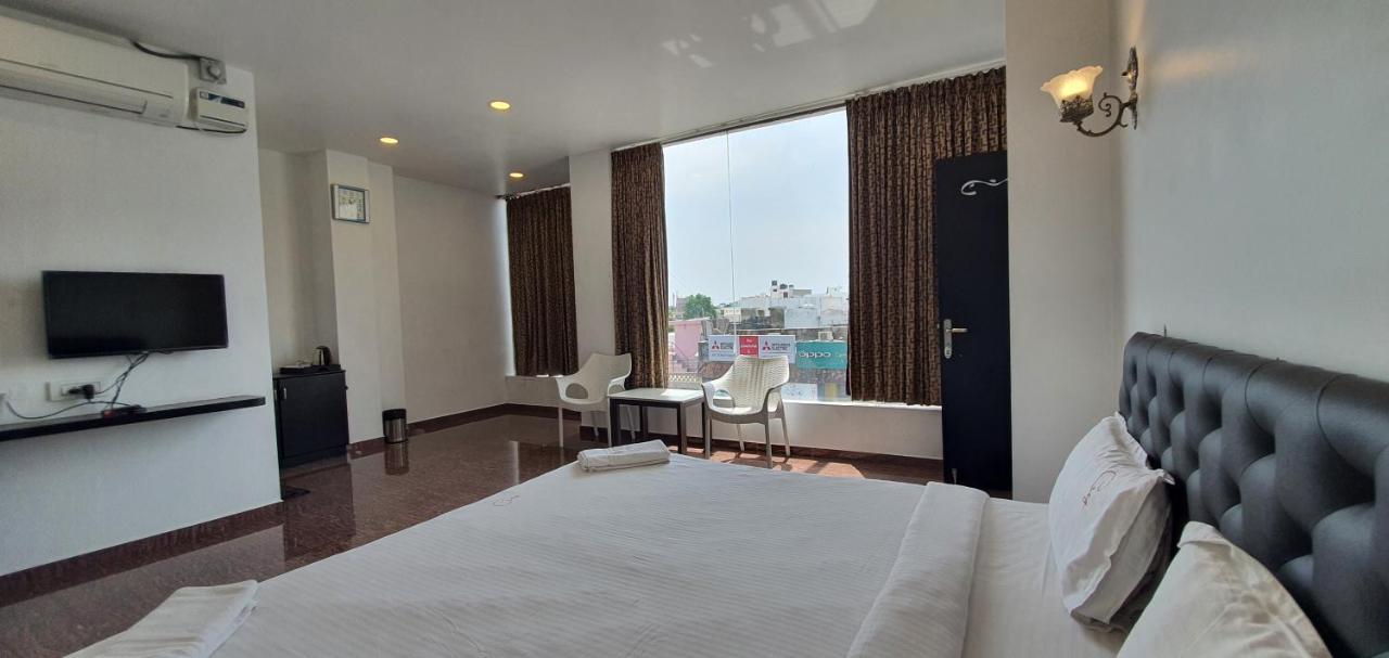 Cosy Chambre ปอนดิเชอรี ภายนอก รูปภาพ
